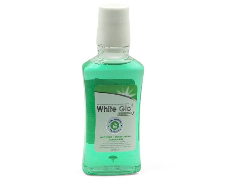 مضمضه فم وايت جلو نعناع 250مل